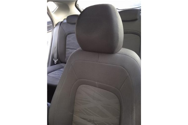 Recambio de juego asientos para kia ceed (jd) 1.4 concept referencia OEM IAM 88404A2010AUA 88103A2010AUA 