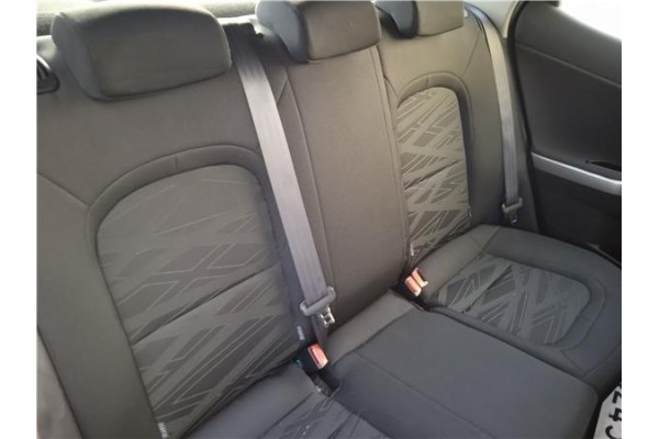 Recambio de juego asientos para kia ceed (jd) 1.4 concept referencia OEM IAM 88404A2010AUA 88103A2010AUA 