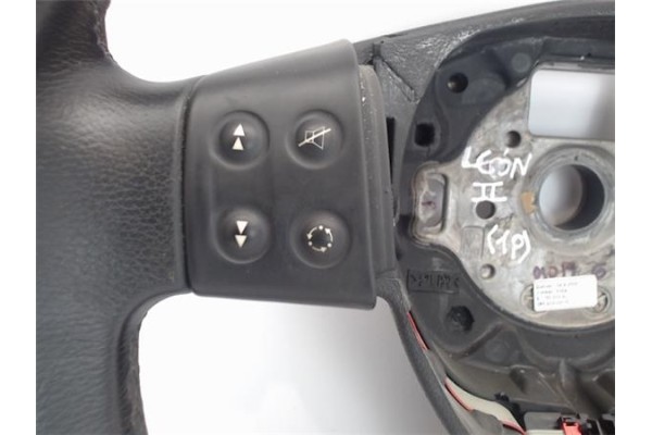 Recambio de volante para seat leon (1p1) referencia OEM IAM 1P0959537A/A03 61785391/321246 