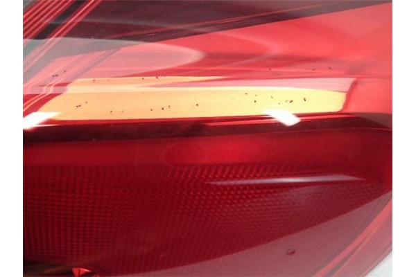 Recambio de piloto trasero derecho para opel corsa e referencia OEM IAM 13428456/1211 460034366/028761210502 
