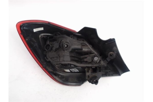 Recambio de piloto trasero derecho para opel corsa e referencia OEM IAM 13428456/1211 460034366/028761210502 