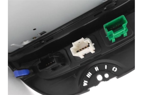 Recambio de radio / cd para toyota aygo (kgb/wnb) 1.0 básico referencia OEM IAM B0006485ZD  