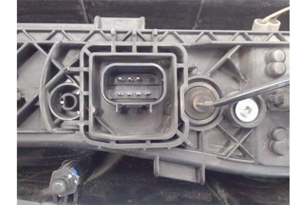 Recambio de piloto trasero derecho para opel combo d referencia OEM IAM 20370751 20570748 