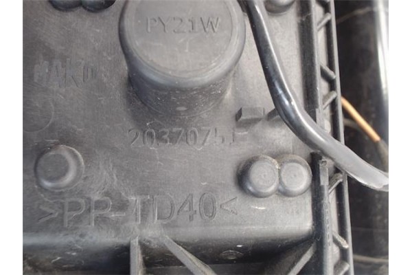Recambio de piloto trasero derecho para opel combo d referencia OEM IAM 20370751 20570748 