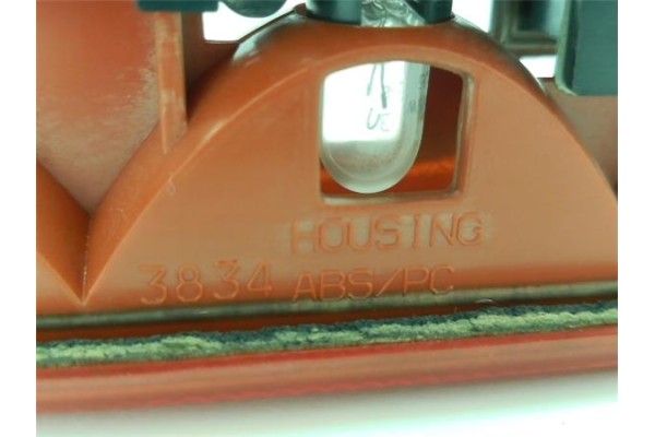 Recambio de luz central de freno para toyota aygo (kgb/wnb) 1.0 básico referencia OEM IAM 815700H010  