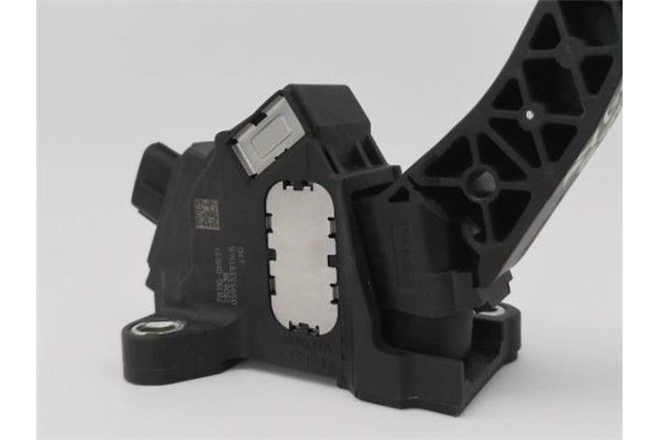 Recambio de pedal acelerador para toyota aygo (kgb/wnb) 1.0 básico referencia OEM IAM 781100H031  