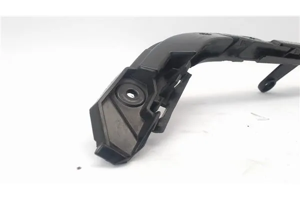 Recambio de soporte izquierdo paragolpes trasero para bmw serie 1 berlina (e81/e87) 2.0 120d referencia OEM IAM 22944911  