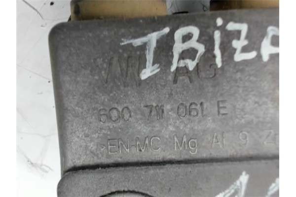 Recambio de palanca de cambio para seat ibiza berlina (6j5) 1.6 copa referencia OEM IAM 6Q0711061E  