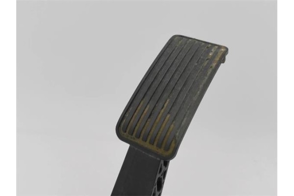 Recambio de pedal acelerador para toyota aygo (kgb/wnb) 1.0 básico referencia OEM IAM 781100H031  