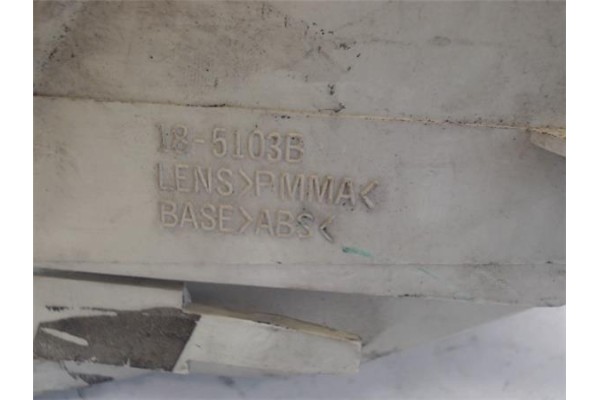 Recambio de intermitente delantero dcho para volkswagen passat berlina (3b2) referencia OEM IAM 185103B  