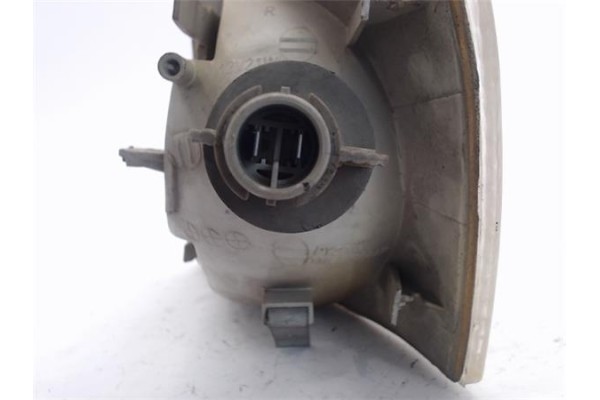 Recambio de intermitente delantero dcho para volkswagen passat berlina (3b2) referencia OEM IAM 185103B  