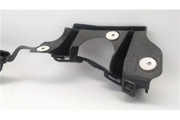 Recambio de soporte izquierdo paragolpes trasero para opel astra j berlina 5p 1.6 excellence referencia OEM IAM 13369087 1160032