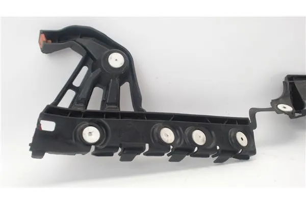 Recambio de soporte izquierdo paragolpes trasero para opel astra j berlina 5p 1.6 excellence referencia OEM IAM 13369087 1160032