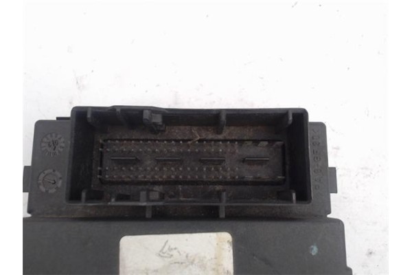 Recambio de centralita para opel vectra c berlina referencia OEM IAM 13120953/SC718671373 A7U321800265509/355476 