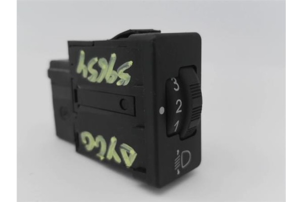 Recambio de mando de luces para toyota aygo (kgb/wnb) 1.0 básico referencia OEM IAM 841520H010  