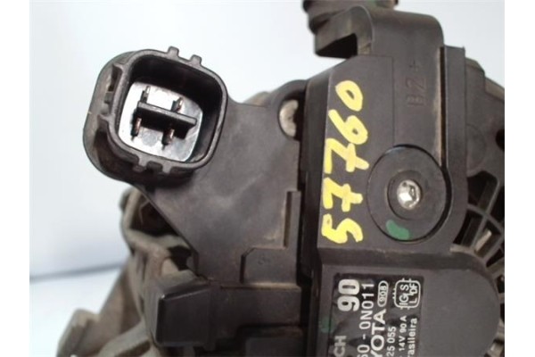 Recambio de alternador para toyota yaris (ksp9/scp9/nlp9) 1.4 d-4d referencia OEM IAM 270600N011 0124225055 