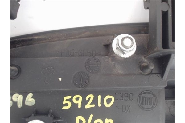 Recambio de maneta exterior delantero derecha para fiat punto / grande punto (199) 1.2 referencia OEM IAM c390  