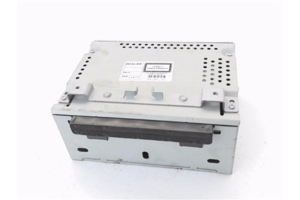 Recambio de autoradio para ford fiesta vi 1.6 tdci referencia OEM IAM E1110R035513 AA6T18C815RB 