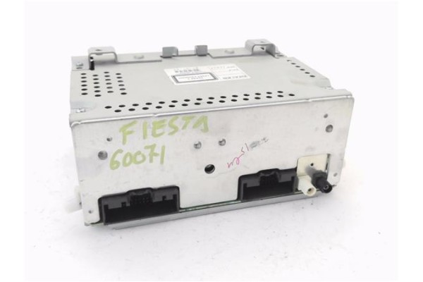 Recambio de autoradio para ford fiesta vi 1.6 tdci referencia OEM IAM E1110R035513 AA6T18C815RB 