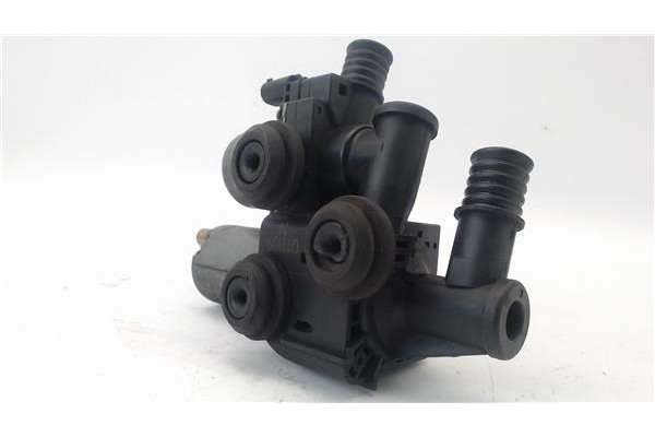 Recambio de termostato para bmw serie 3 berlina (e46) 2.0 320d referencia OEM IAM 64118369807  
