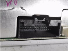 Recambio de autoradio para ford fiesta vi 1.6 tdci referencia OEM IAM E1110R035513 AA6T18C815RB 