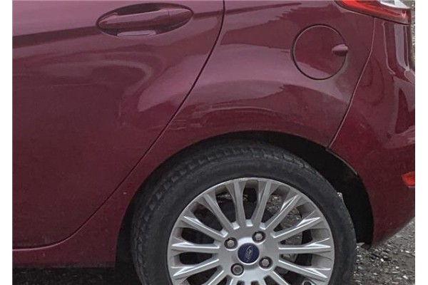 Recambio de bomba combustible para ford fiesta vi 1.6 tdci referencia OEM IAM 1675535  