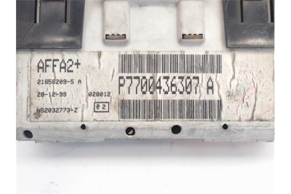 Recambio de reloj horario para renault clio ii fase i (b/cb0) referencia OEM IAM P7700436307A 216562095A 