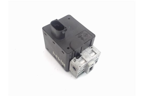 Recambio de modulo electronico para renault megane ii ranchera familiar (km0/1_) 1.9 dci referencia OEM IAM 8200033233  