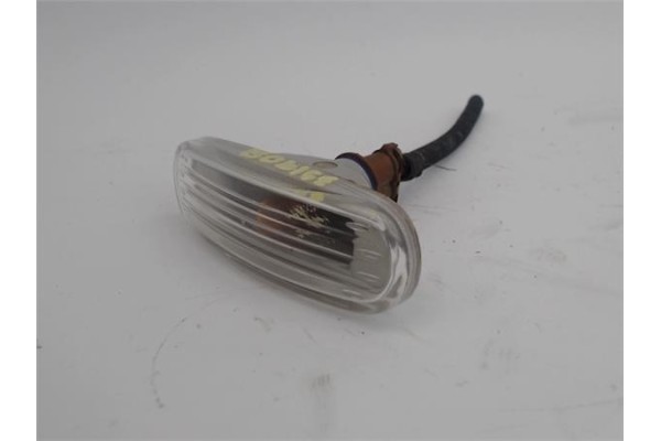 Recambio de piloto intermitente lat. delantero derecho para fiat punto / grande punto (199) 1.2 referencia OEM IAM 51717793  