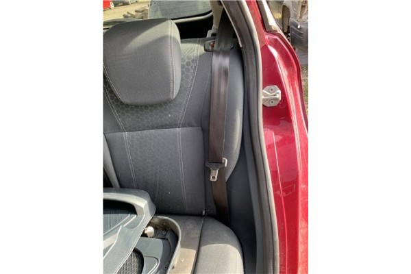 Recambio de cinturon seguridad trasero izquierdo para ford fiesta vi 1.6 tdci referencia OEM IAM 1814670  