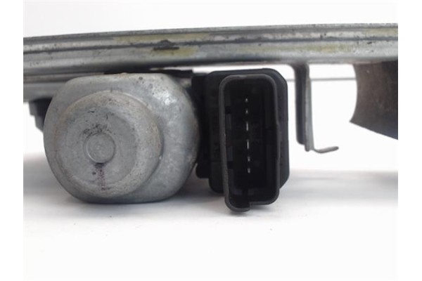 Recambio de mecanismo elevalunas trasero derecho para renault megane ii ranchera familiar (km0/1_) 1.9 dci referencia OEM IAM 82