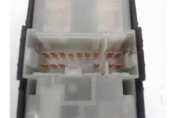 Recambio de mando elevalunas delantero izquierdo para nissan almera tino (v10m) referencia OEM IAM   