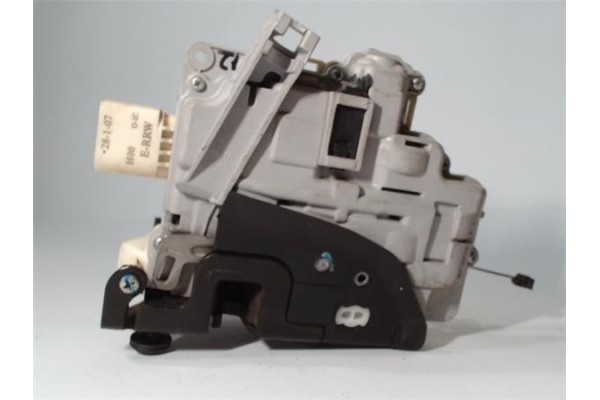 Recambio de cierre electromagnetico delantero derecho para seat leon (1p1) 1.6 referencia OEM IAM 1P1937016  
