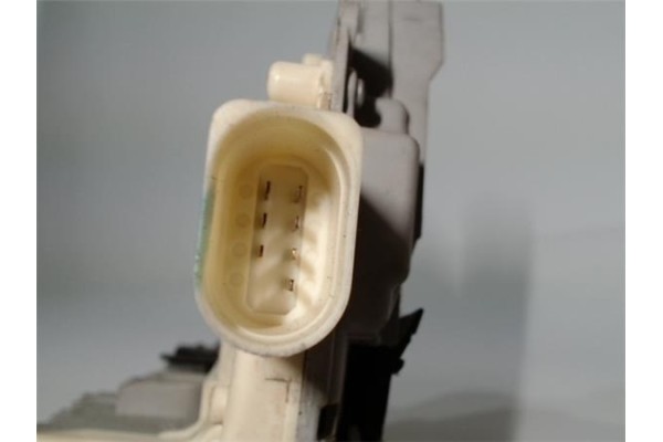 Recambio de cierre electromagnetico delantero derecho para seat leon (1p1) 1.6 referencia OEM IAM 1P1937016  
