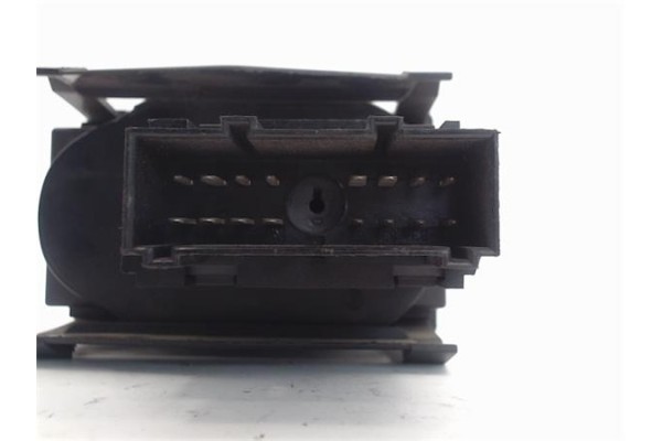 Recambio de mando de luces para ford focus berlina (cap) referencia OEM IAM 4M5T13A024LA 04059715 