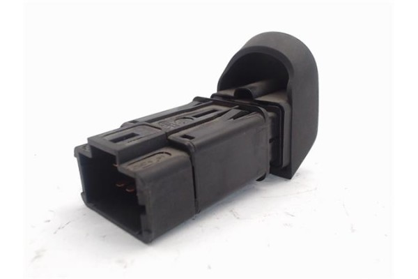 Recambio de interruptor luces emergencia para renault megane i berl./ berl. con portón (ba0) referencia OEM IAM 2517405  