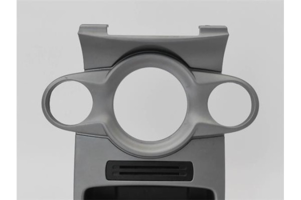 Recambio de embellecedor consola central para ford fiesta vi 1.25 referencia OEM IAM 8A6118D422AG38C7  