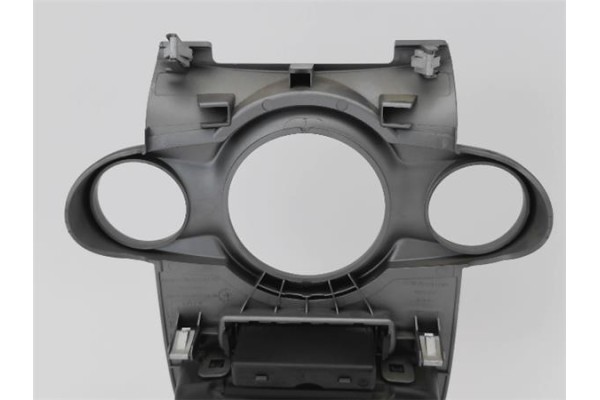 Recambio de embellecedor consola central para ford fiesta vi 1.25 referencia OEM IAM 8A6118D422AG38C7  