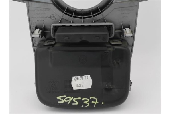 Recambio de embellecedor consola central para ford fiesta vi 1.25 referencia OEM IAM 8A6118D422AG38C7  