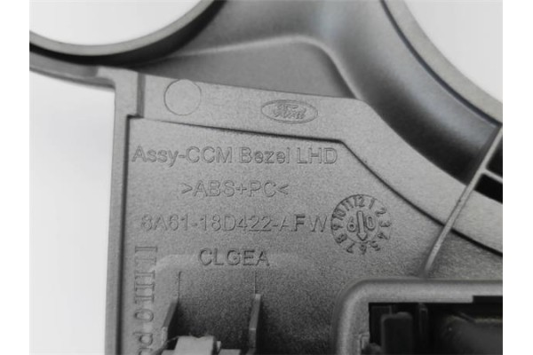 Recambio de embellecedor consola central para ford fiesta vi 1.25 referencia OEM IAM 8A6118D422AG38C7  