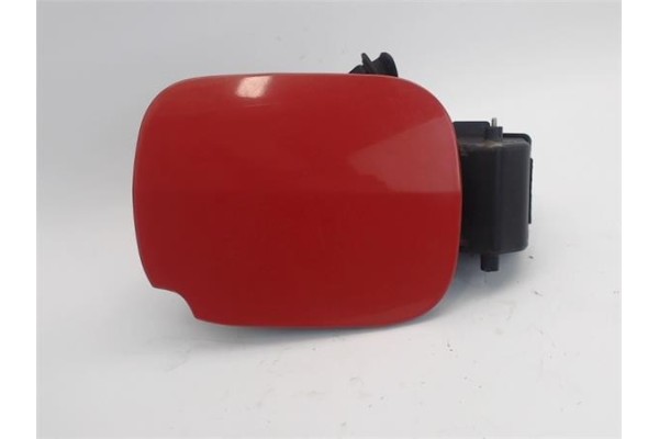 Recambio de tapa exterior combustible para renault clio iii 1.5 dci referencia OEM IAM   