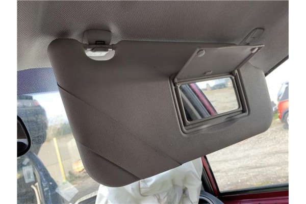 Recambio de parasol derecho para ford fiesta vi 1.6 tdci referencia OEM IAM 1568756 1702309 
