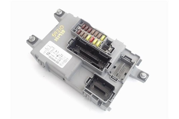 Recambio de caja fusibles/rele para fiat punto / grande punto (199) 1.2 referencia OEM IAM 518699250  
