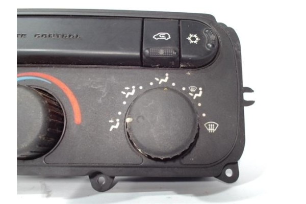 Recambio de mandos calefaccion / a.a. para chrysler voyager (rg) 2.5 crd lx grand voyager referencia OEM IAM 3200212501 05005001