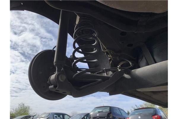 Recambio de puente trasero para ford fiesta vi 1.6 tdci referencia OEM IAM 5212628  