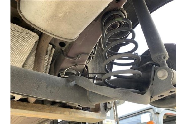 Recambio de puente trasero para ford fiesta vi 1.6 tdci referencia OEM IAM 5212628  