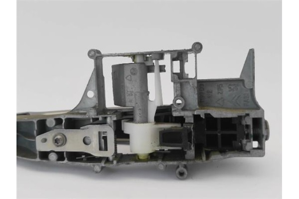 Recambio de maneta exterior delantero derecha para citroen c5 berlina 2.0 audace referencia OEM IAM 910959 9101HR 