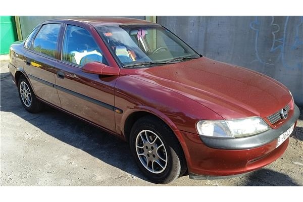 opel vectra b berlina del año 1997