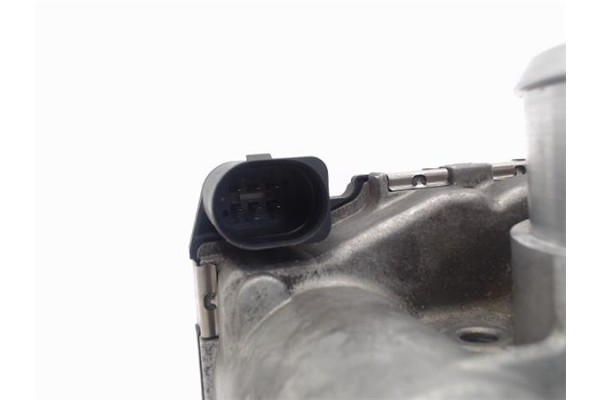Recambio de caja mariposa aire para audi a4 berlina (8e) 1.8 t referencia OEM IAM 06B133062M 0280250009 6B133062B , AUDI