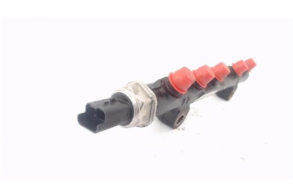 Recambio de rampa inyectores para ford fiesta vi 1.6 tdci referencia OEM IAM 968529758002  